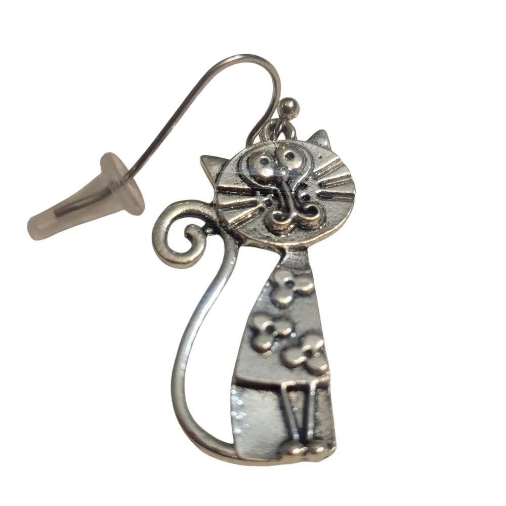 Whimsical Cat Earrings - Picture 2 of 6